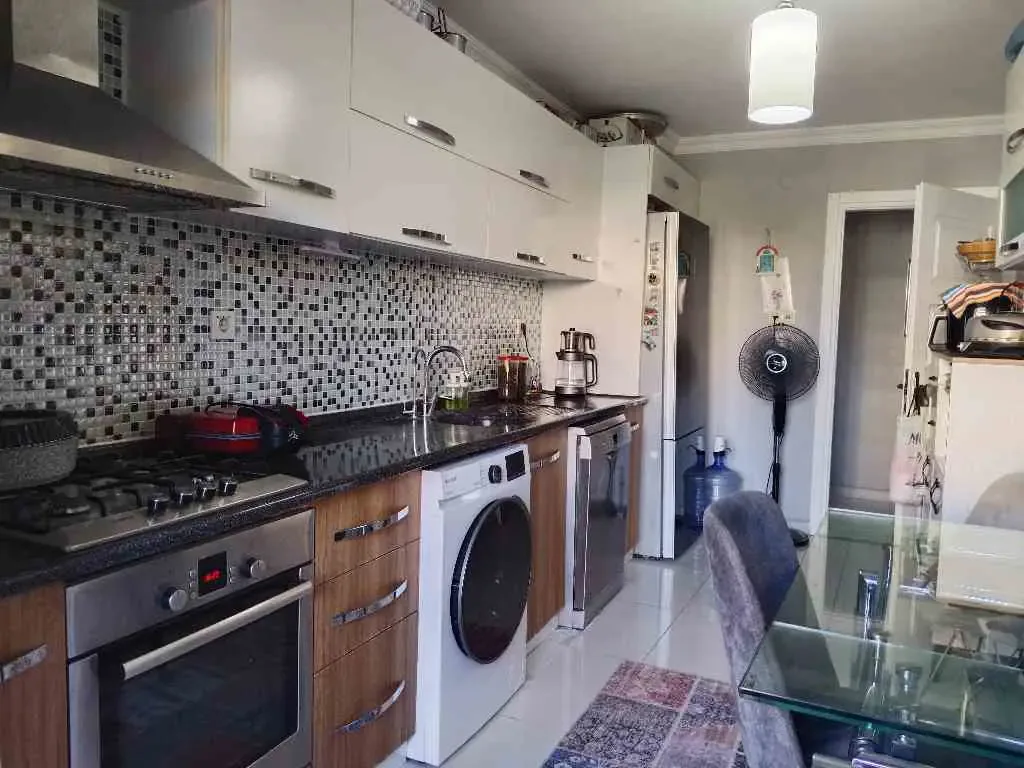 Çanakkale Merkez Kepez'de 3+1, 2 banyolu, balkonlu, ara kat doğalgaz kombili kiralık daire