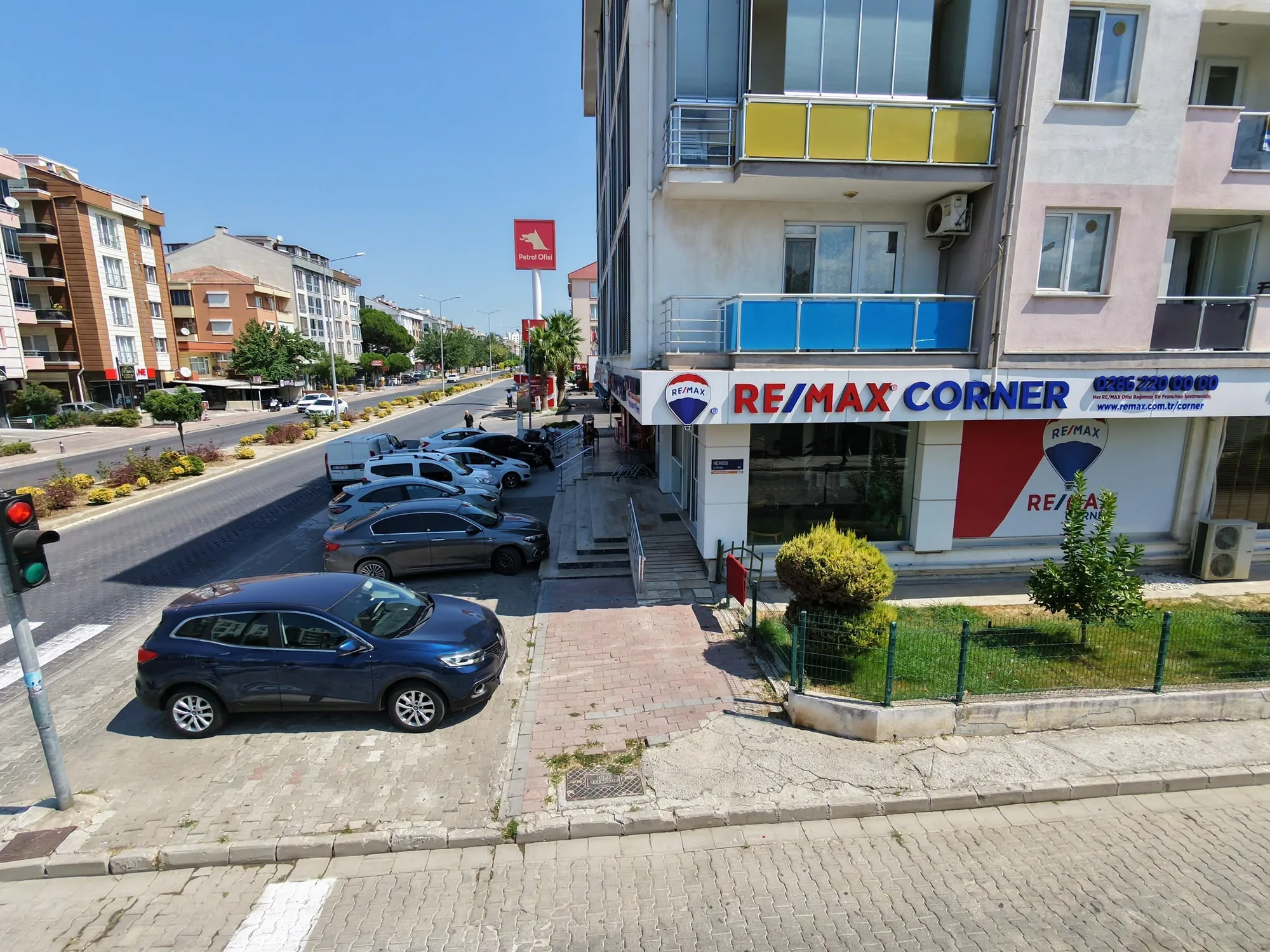 RE/MAX Corner ofisi
